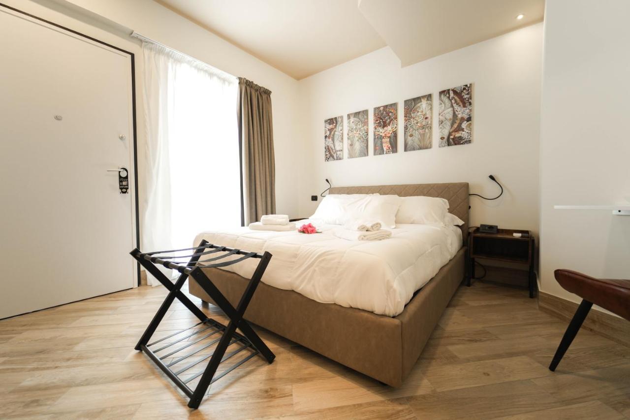 Paradise Suite Латина Екстериор снимка